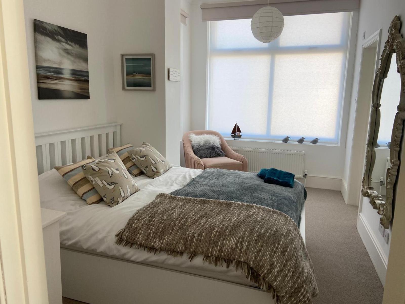 Stunning 2 Bed Apartment With Sea Views Littlestone-on-Sea Екстериор снимка