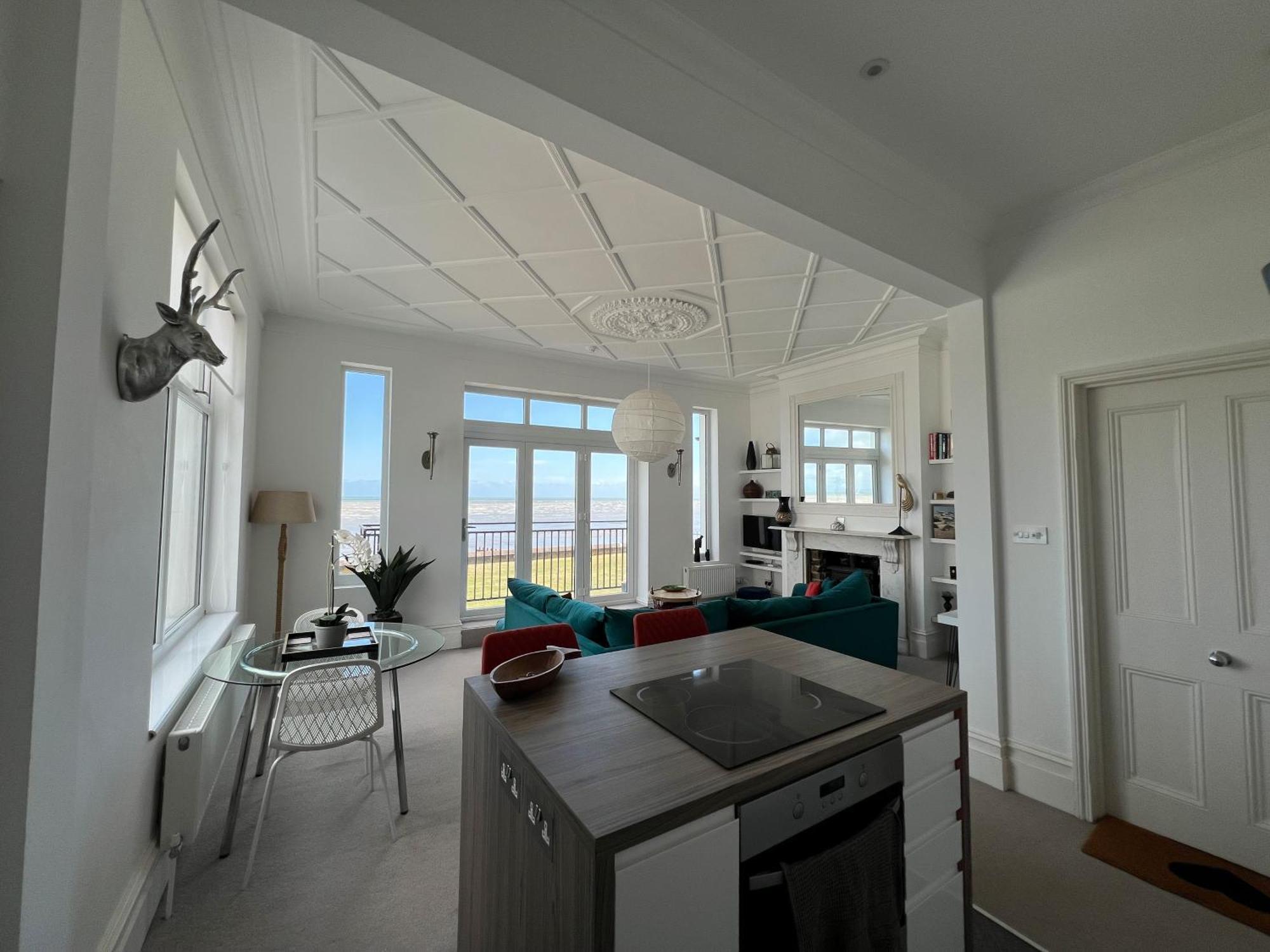Stunning 2 Bed Apartment With Sea Views Littlestone-on-Sea Екстериор снимка